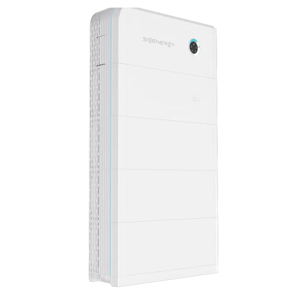Sigenergy SigenStor mit integriertem Energy Controller und gestapelten Batteriemodulen