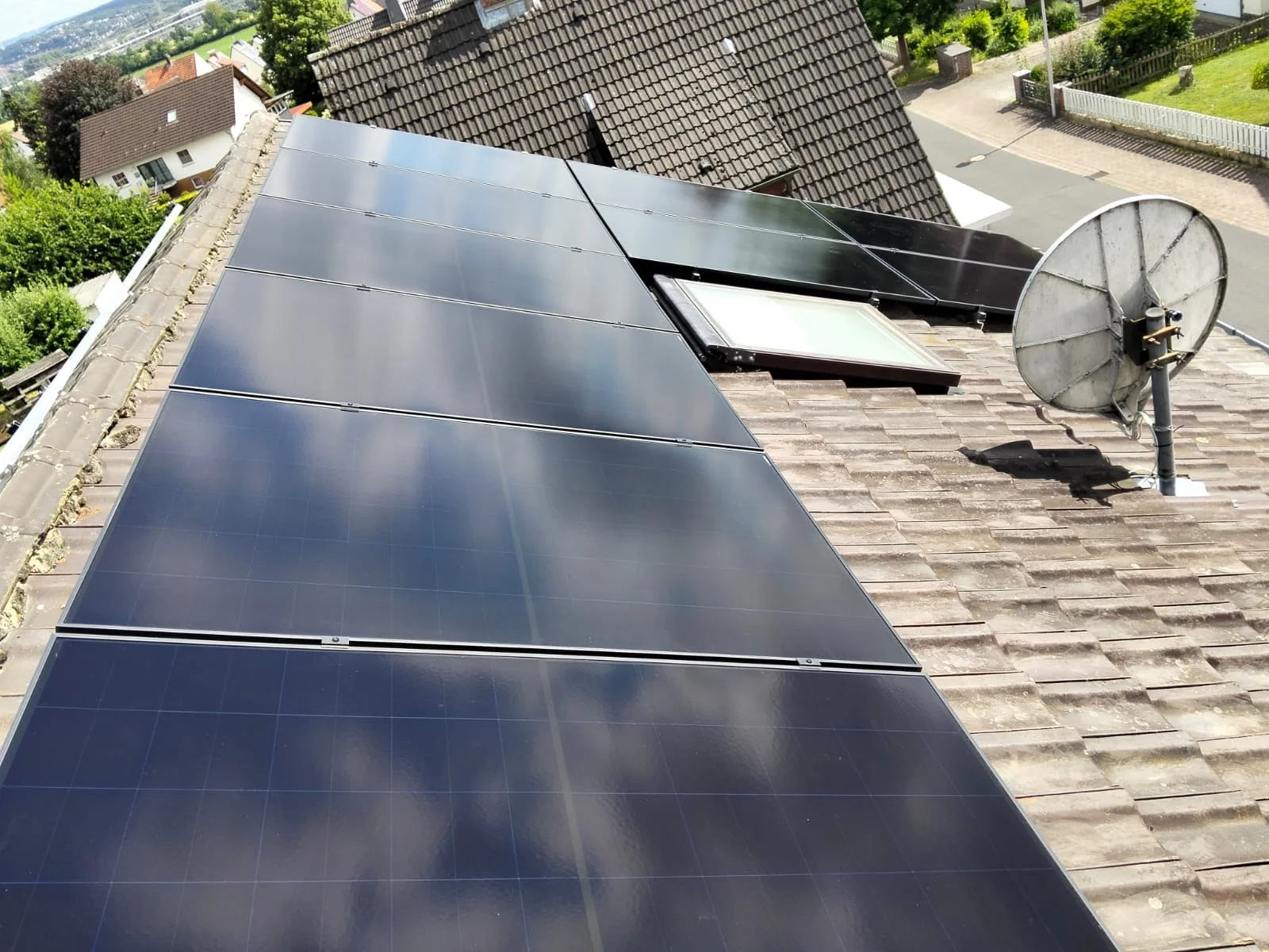 Von Photovoltaik Berg montierte Solarmodule in 34582 Borken